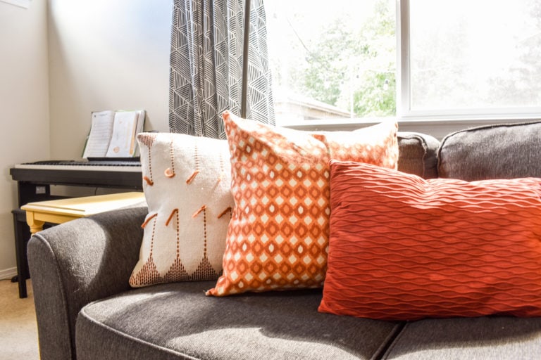 photo of easy DIY throw pillow covers