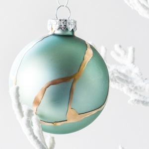 How cute are these #louisvuitton baubles?! 🎄🌟 #christmas #adventcale, dior advent calendar