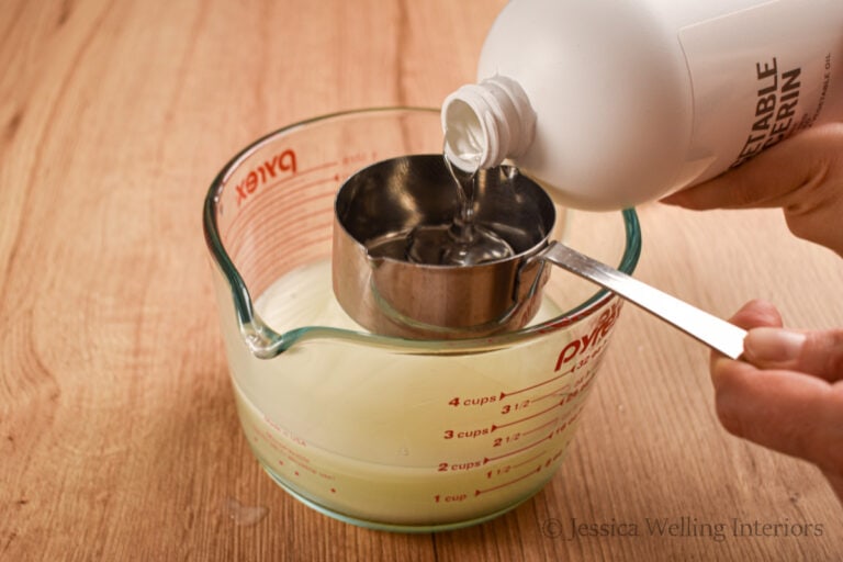 How to Make Bubble Bath (That Actually Bubbles!) Jessica Welling