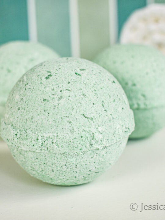 how to make bath bombs spin