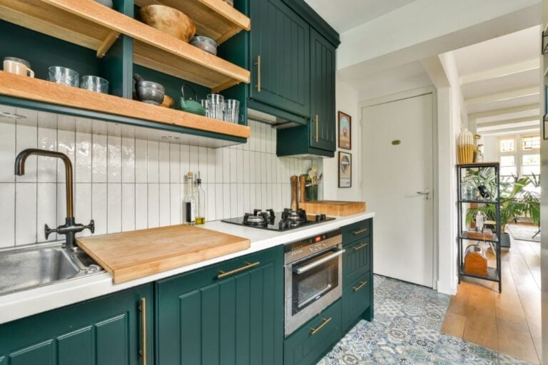 How To Maximize Storage in Your Kitchen
