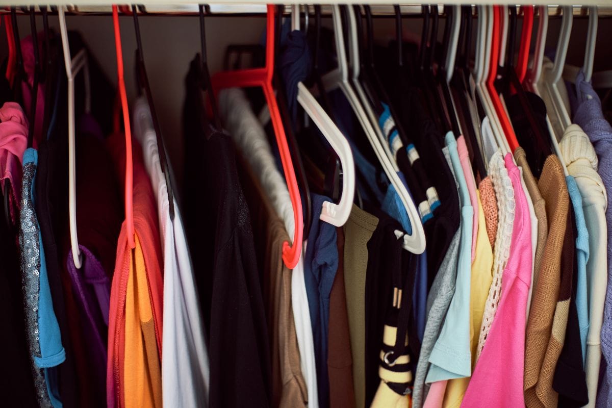 15 Small Walk-In Closet Ideas for a Space That Actually Works