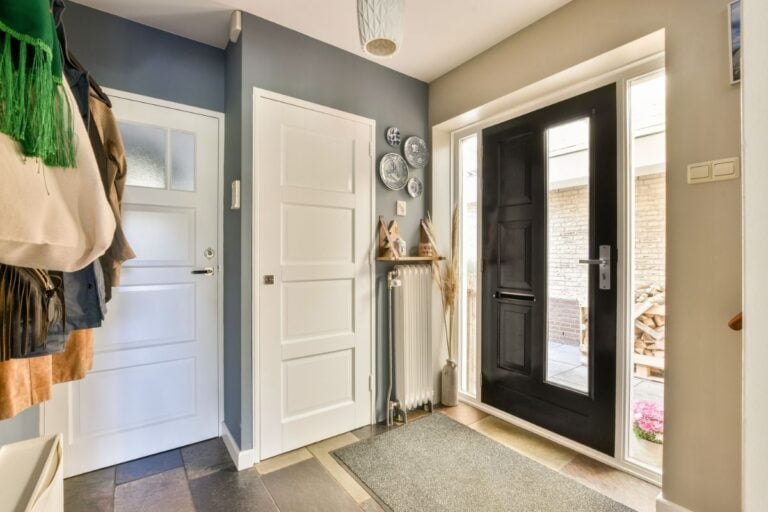 Small Hallway Ideas – 15 Genius Layouts That Make Tiny Entryways Feel Twice the Size